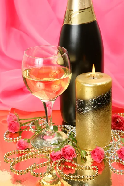 Champagne and roses — Stock Photo, Image