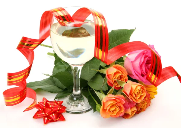 Wine and roses — Stock Photo, Image