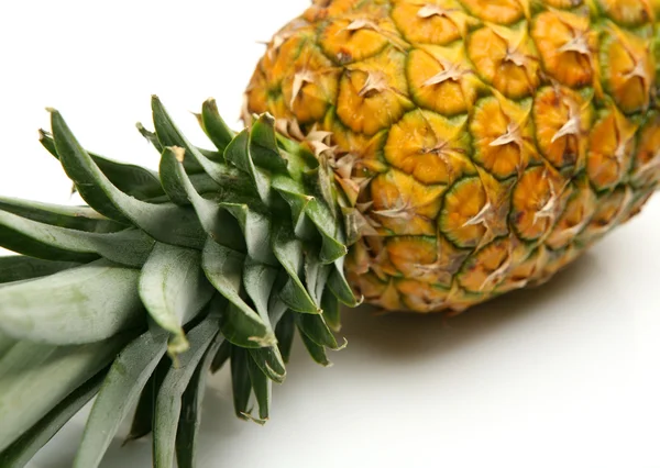 Dojrzałe owoce ananasa — Zdjęcie stockowe
