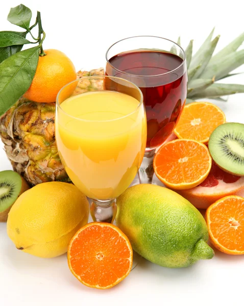 Mogen frukt och juice — Stockfoto