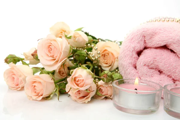 Asciugamano e candele — Foto Stock