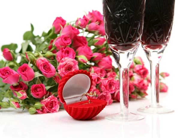 Růžové růže a víno — Stock fotografie