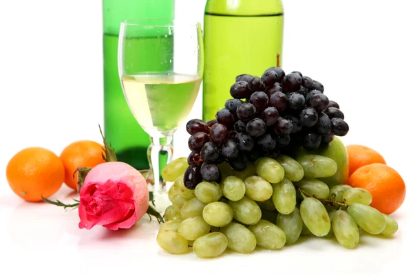 Şarap ve meyve. Stok Fotoğraf