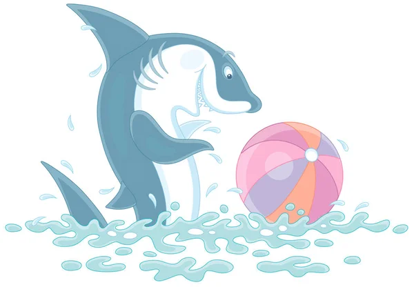 熱帯の海の波に浮かぶ面白い遊び心のあるサメと大きなカラフルなボールを演奏し 白い背景に隔離されたベクトル漫画のイラスト — ストックベクタ