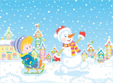Komik kardan adam dostu gülümseme, mutlu küçük bir çocuğu selamlamak ve kızakla kaymak güzel bir kış gününde küçük bir kasabanın karla kaplı caddesinde, vektör çizgi filminde.