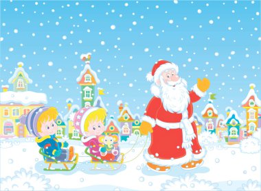 Noel Baba dostça gülümsüyor, mutlu küçük çocukları selamlıyor ve kızakla kayıyor. Karlı bir kış gününde küçük bir kasabanın karla kaplı bir caddesinde.