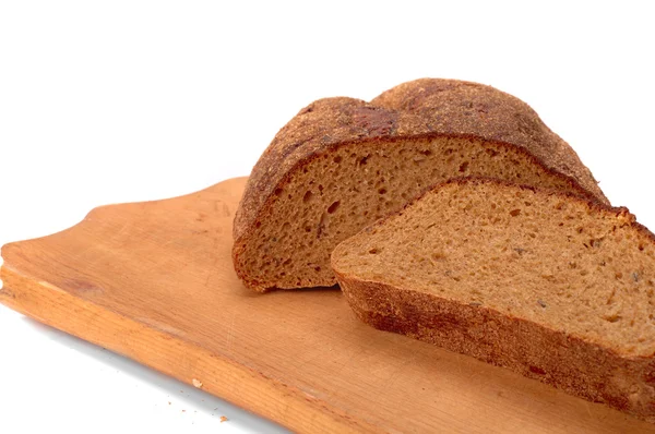 Laib braunes Brot isoliert — Stockfoto