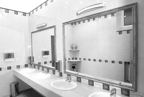 Bathroom interior — Stock Photo, Image