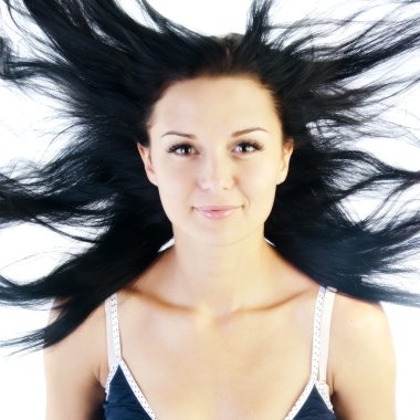 güzel uzun uçuş tüyleri olan kadın