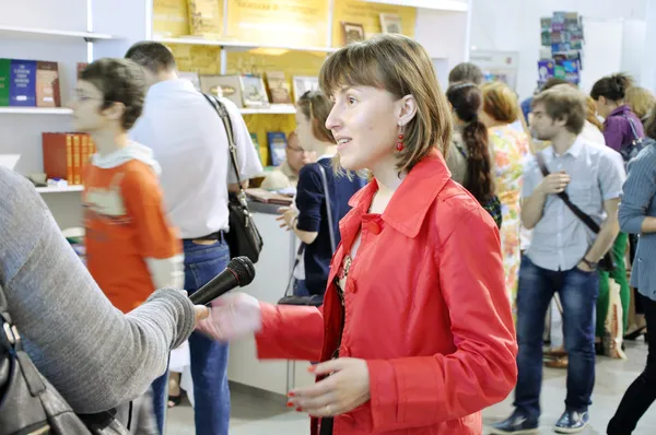 Autor ucraniano Nadiia Gerbish en el evento cultural nacional Book Arsenal —  Fotos de Stock