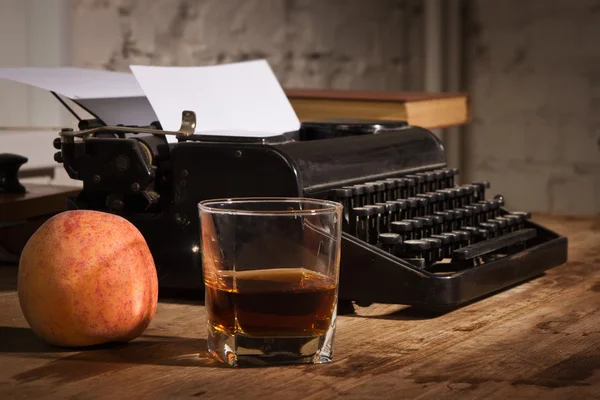 Vintage still life with typewriter — Stock Photo, Image