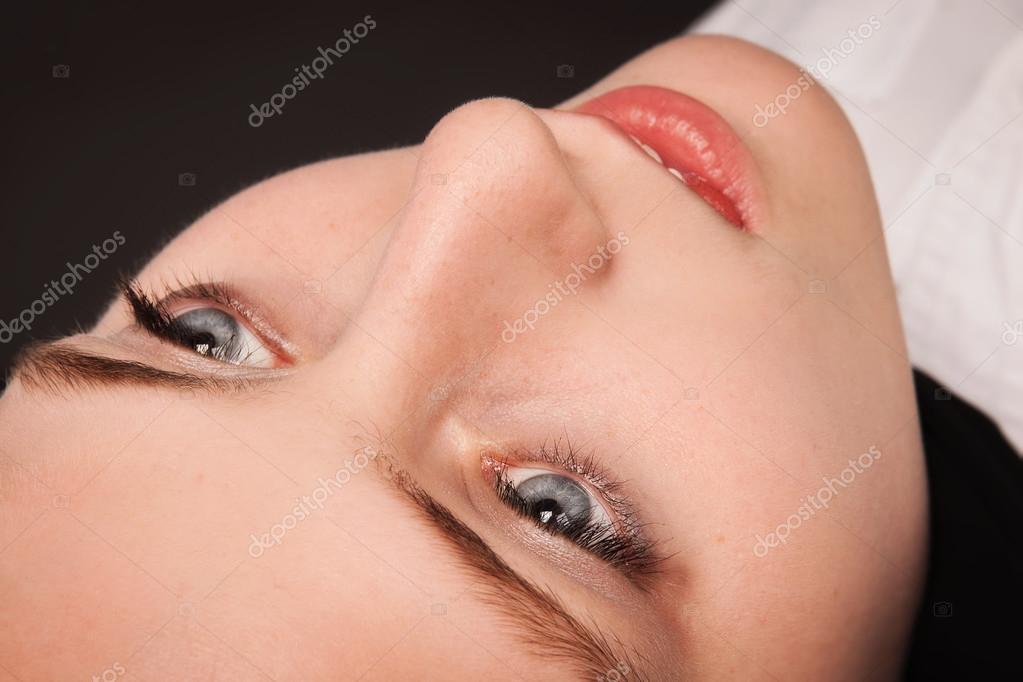 Lifeless girl Stock Photo by ©Demian 25987029