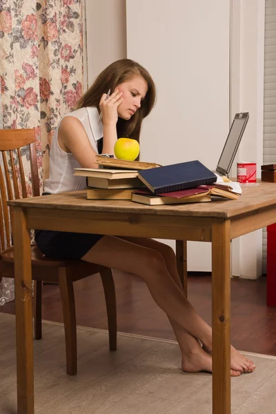 Student voorbereiden op een examen — Stockfoto