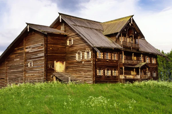 Casa campesina, Isla de Kizhi, Rusia — Foto de Stock