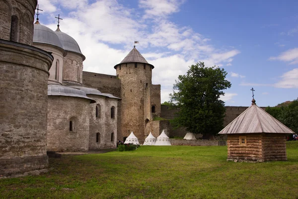 エストニアとロシアの国境でイヴァンゴロド要塞 — ストック写真