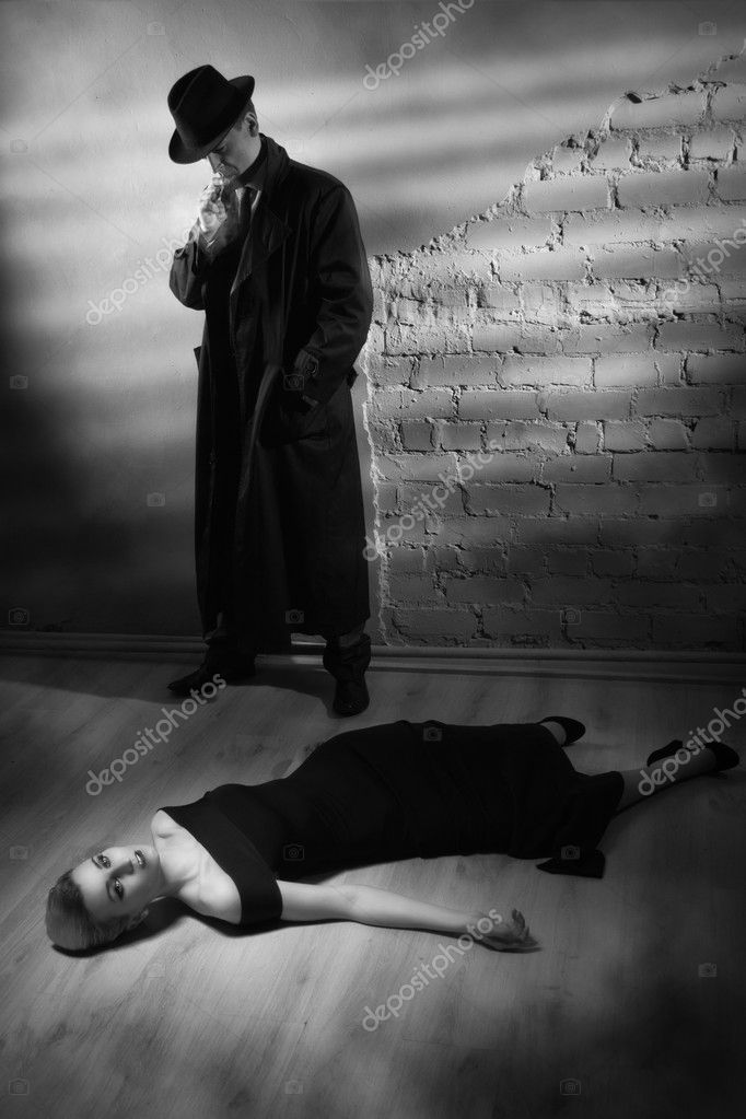 Detective investigating the crime scene Stock Photo by ©Demian 39725203