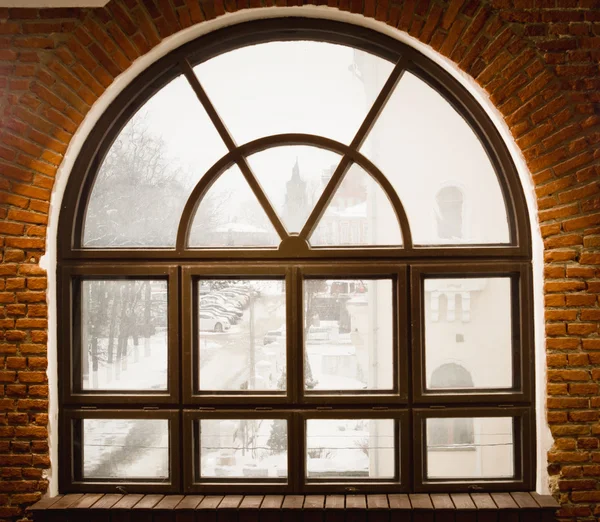 Vintage fenêtre et mur de briques — Photo