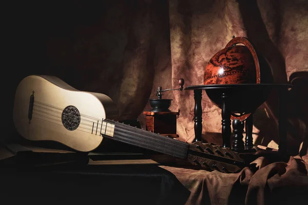 Musical Ainda Vida Estilo Renascentista Com Guitarra Renascentista — Fotografia de Stock