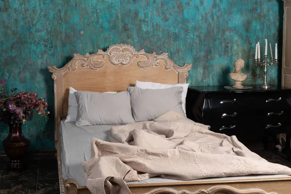 Yatak Odası Vintage Tarzında Lüks Bir Mekan — Stok fotoğraf