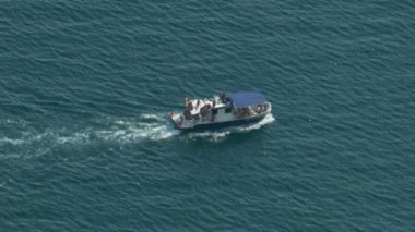 lüks zevk tekne turist denizde yelken
