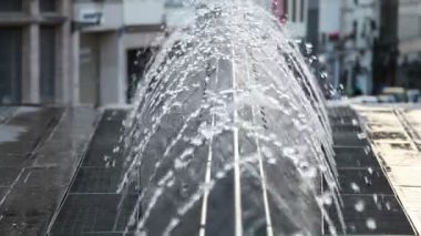 Çeşme su akışları