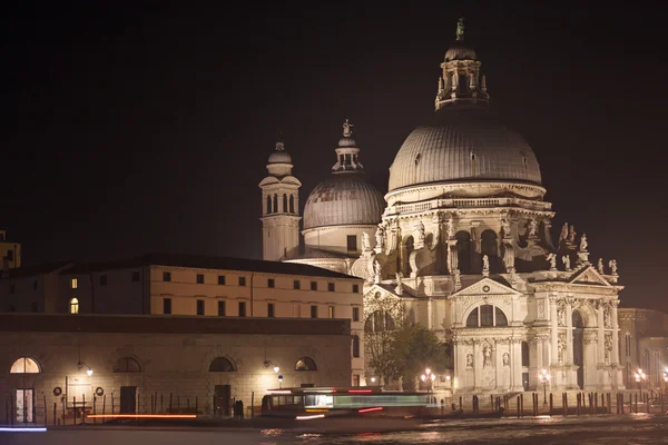 Basilica di Santa Maria della Salute di notte — Foto Stock