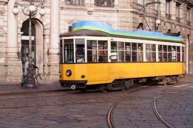 Vintage tramvaya milano sokak