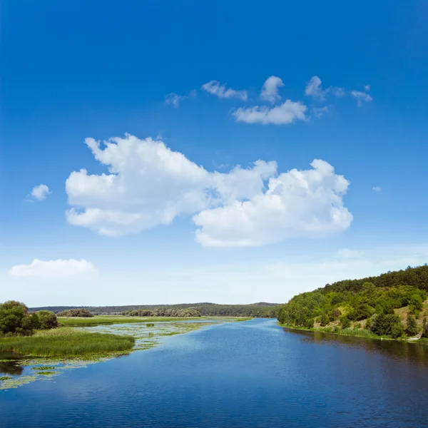 Rivierlandschap — Stockfoto