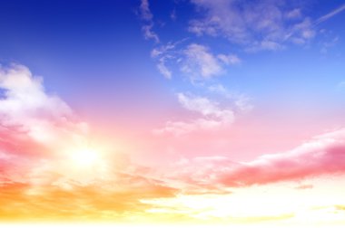 Renkli gökyüzü ve gün doğumu