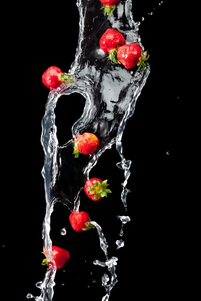 Aardbei splash — Stockfoto