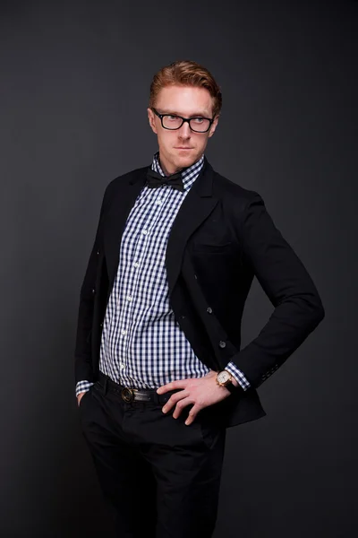 Elegant man in a suit — Stock Photo, Image