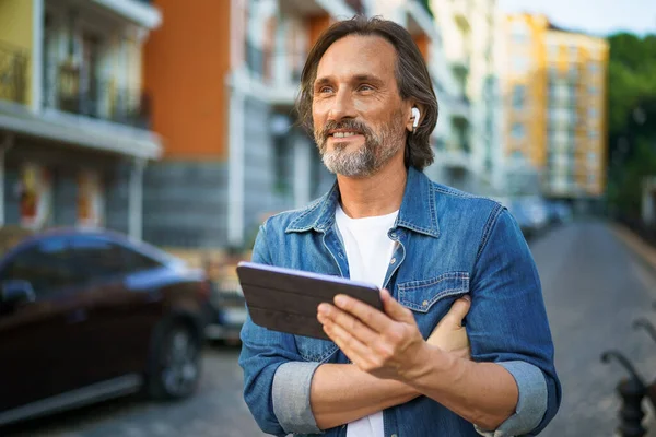 Handsome Middle Aged Freelancer Man Using Digital Tablet Having Call - Stock-foto