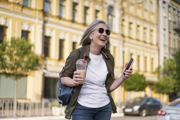 European Senior Woman Gray Hair Happy Enjoying Free Time Work — Stok Foto