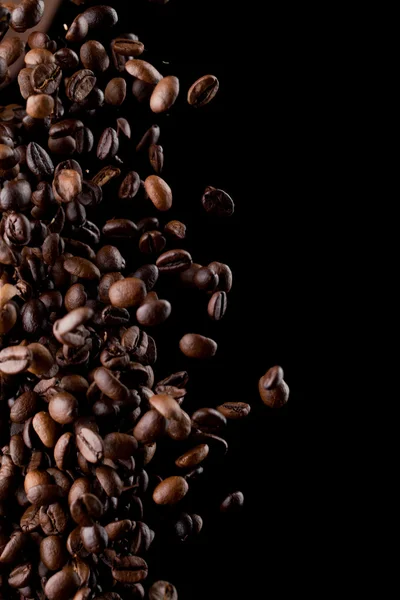 Fliegende Kaffeebohnen — Stockfoto