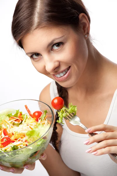 Gezonde vrouw met salade — Stockfoto