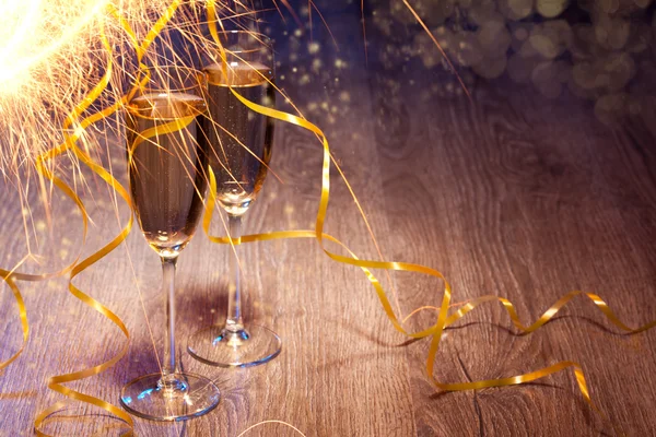 Pair glasses of champagne — Stock Photo, Image