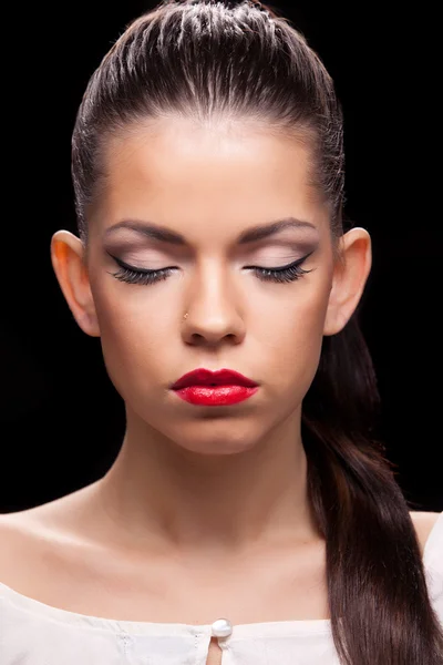 Retrato de close-up de uma mulher bonita — Fotografia de Stock