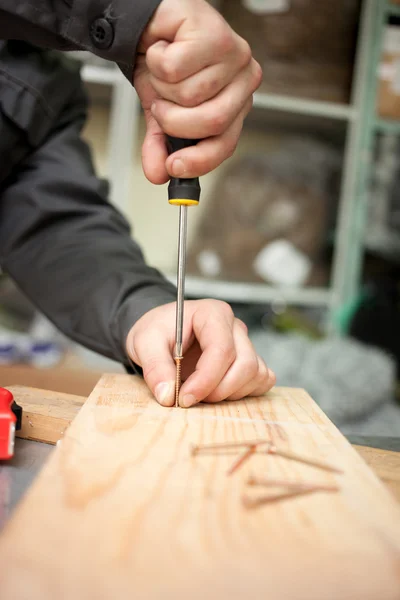 Man with screwdriver — Stock Photo, Image