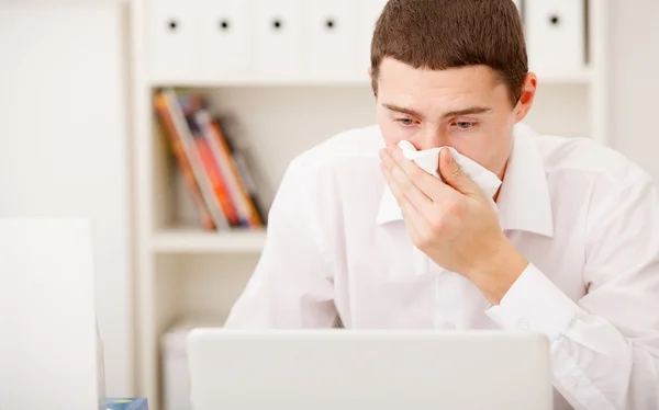 Man having flu — Stock Photo, Image