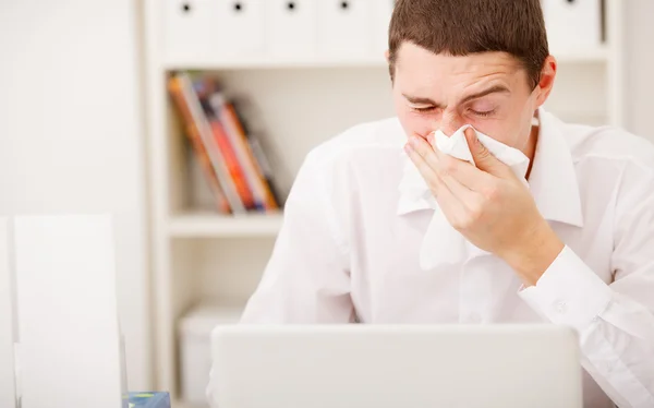 Man having flu — Stock Photo, Image