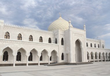 Beyaz Camii. Bulgar devlet Tarihi ve mimari rezerv.