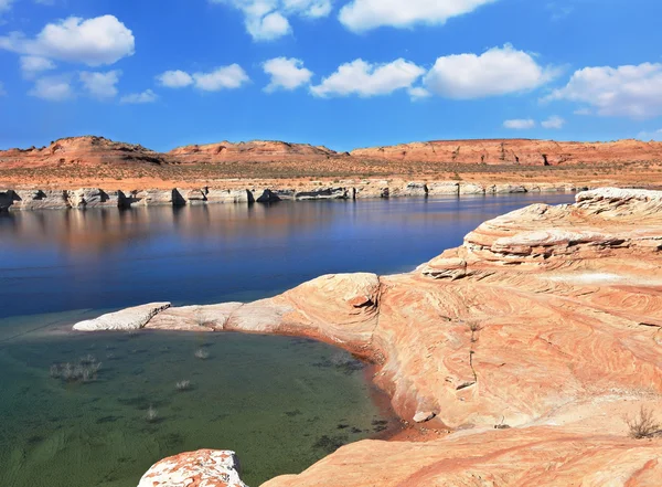 A Lake Powell, a kaliforniai sivatagban — Stock Fotó