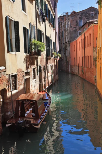 Scenic gondola dengan gazebo — Stok Foto