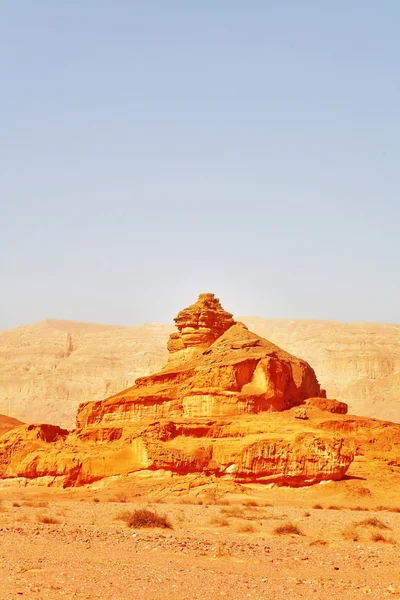 Denkmal aus Sandstein "Schraube" — Stockfoto