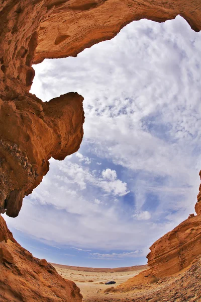 The slot-hole canyon in Yudean desert — Stock Photo, Image