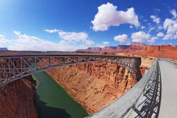 Sleek bridge in the Navajo Reservation — Stock Photo, Image