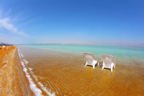 Two white beach armchairs — Stock Photo, Image