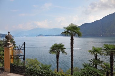 Lake como sisli bir duman