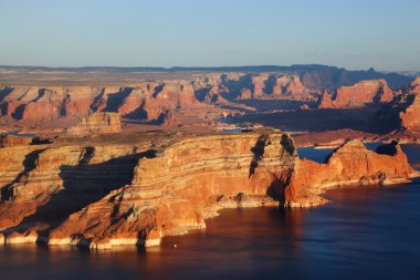 Lake powell güneşin ışınları kadar yaktı