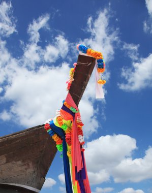 tekne dekore edilmiş